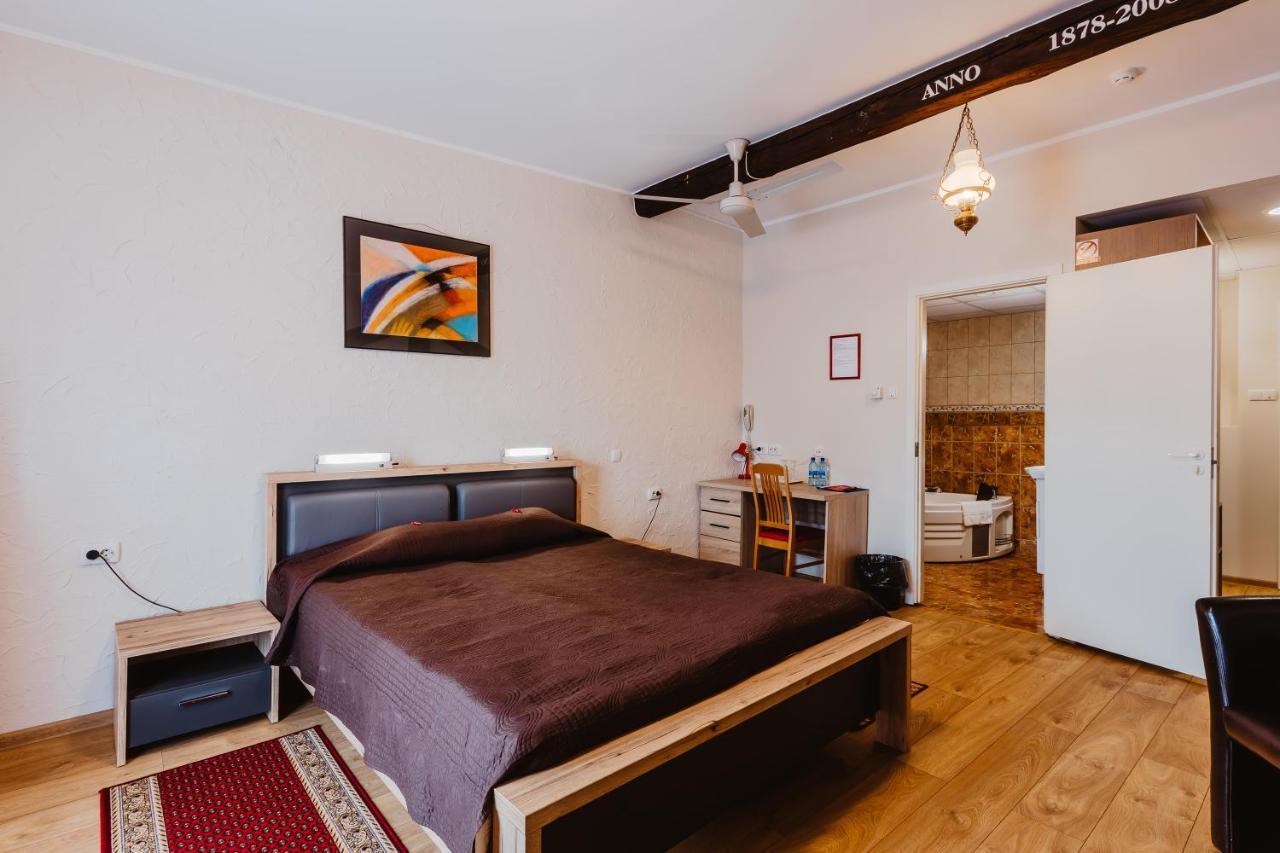 Aleksandri Hotel ตาร์ตู ภายนอก รูปภาพ