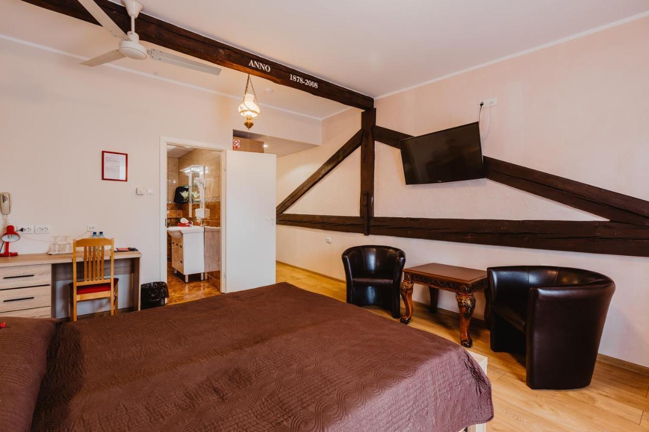 Aleksandri Hotel ตาร์ตู ภายนอก รูปภาพ